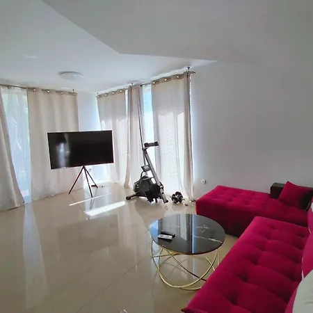 Forest House F70 Holiday home